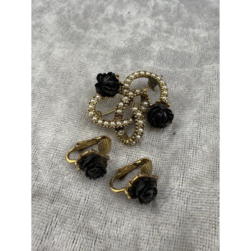 Vintage Black Rose Brooch Clip On‎ Earrings Set Romantic Elegant Seed Pearl